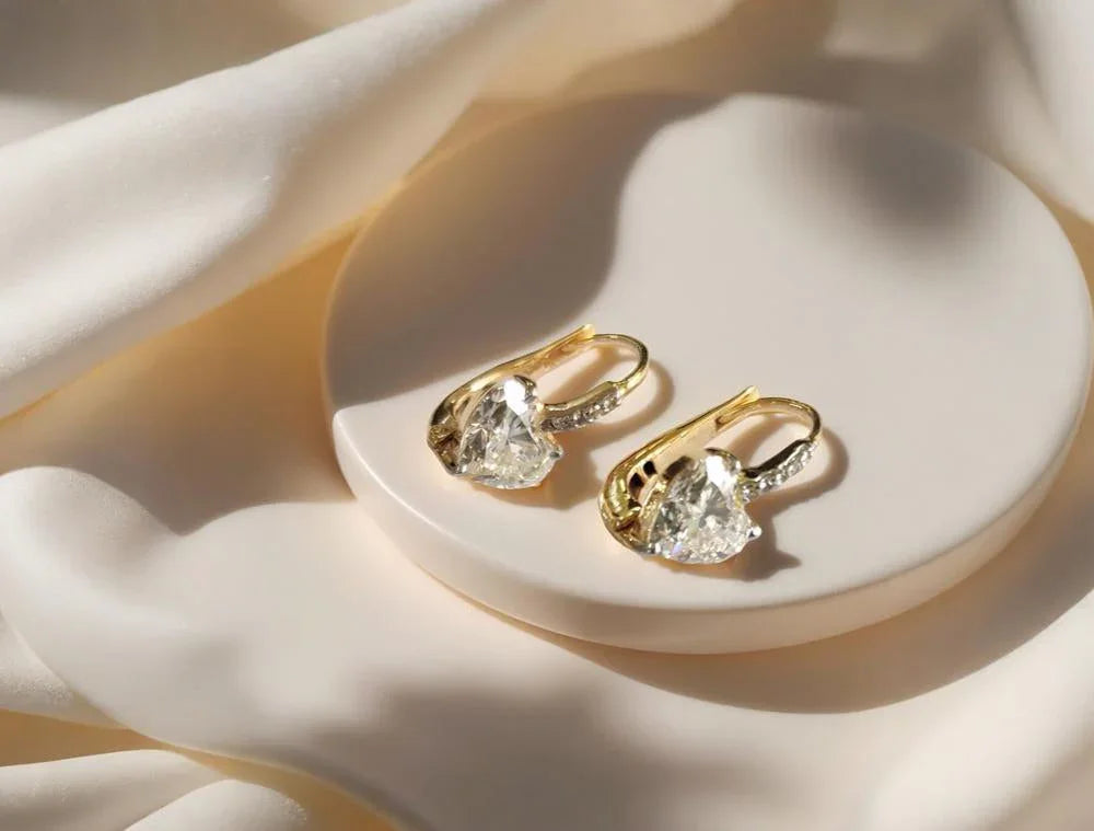 Use Gold Earrings for Any Special Occasion 20 Dec