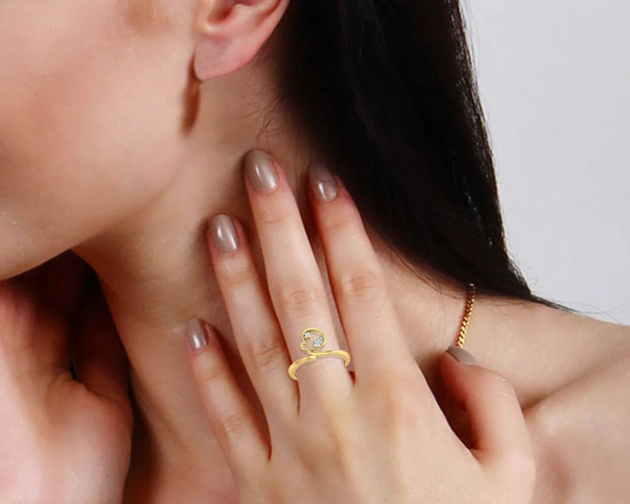 Reya Diamond Ring In gold - Jewelslane