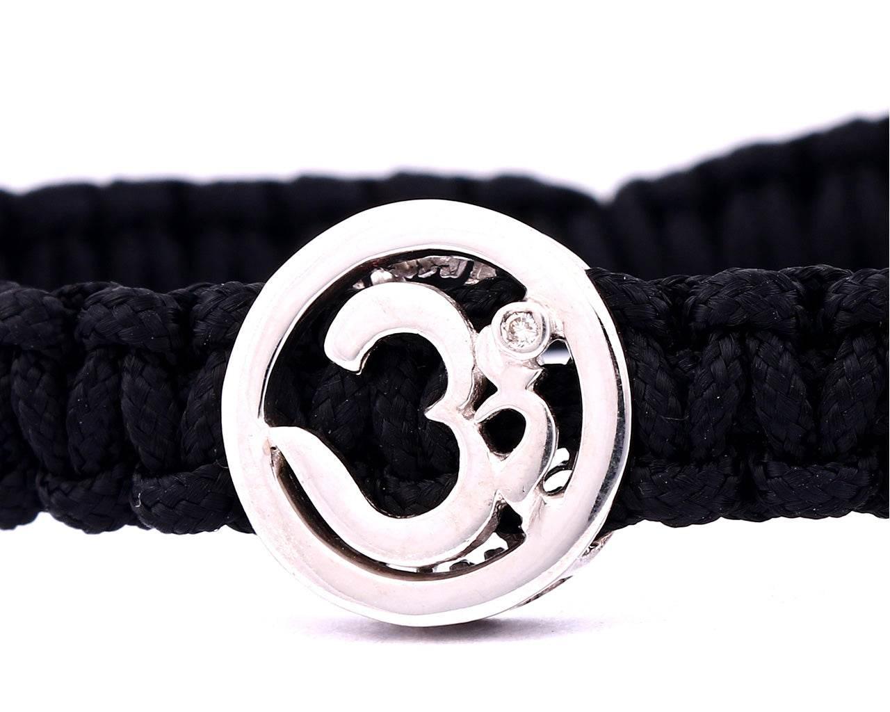 Aumkaara Gents Bracelet in Silver - Jewelslane