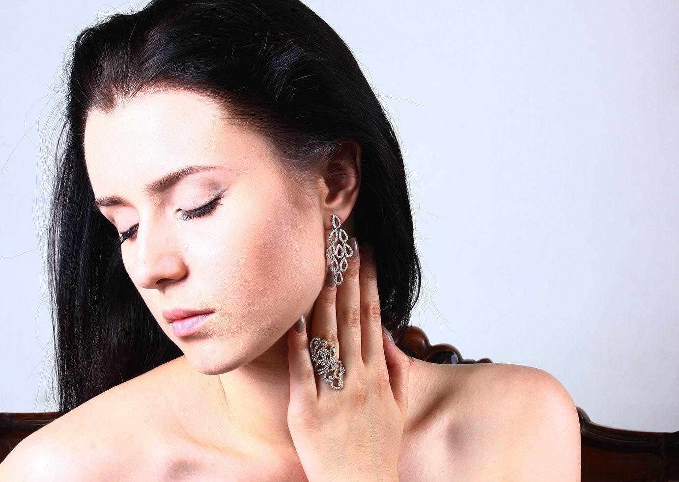 Flexible and light Diamond Danglers - Jewelslane