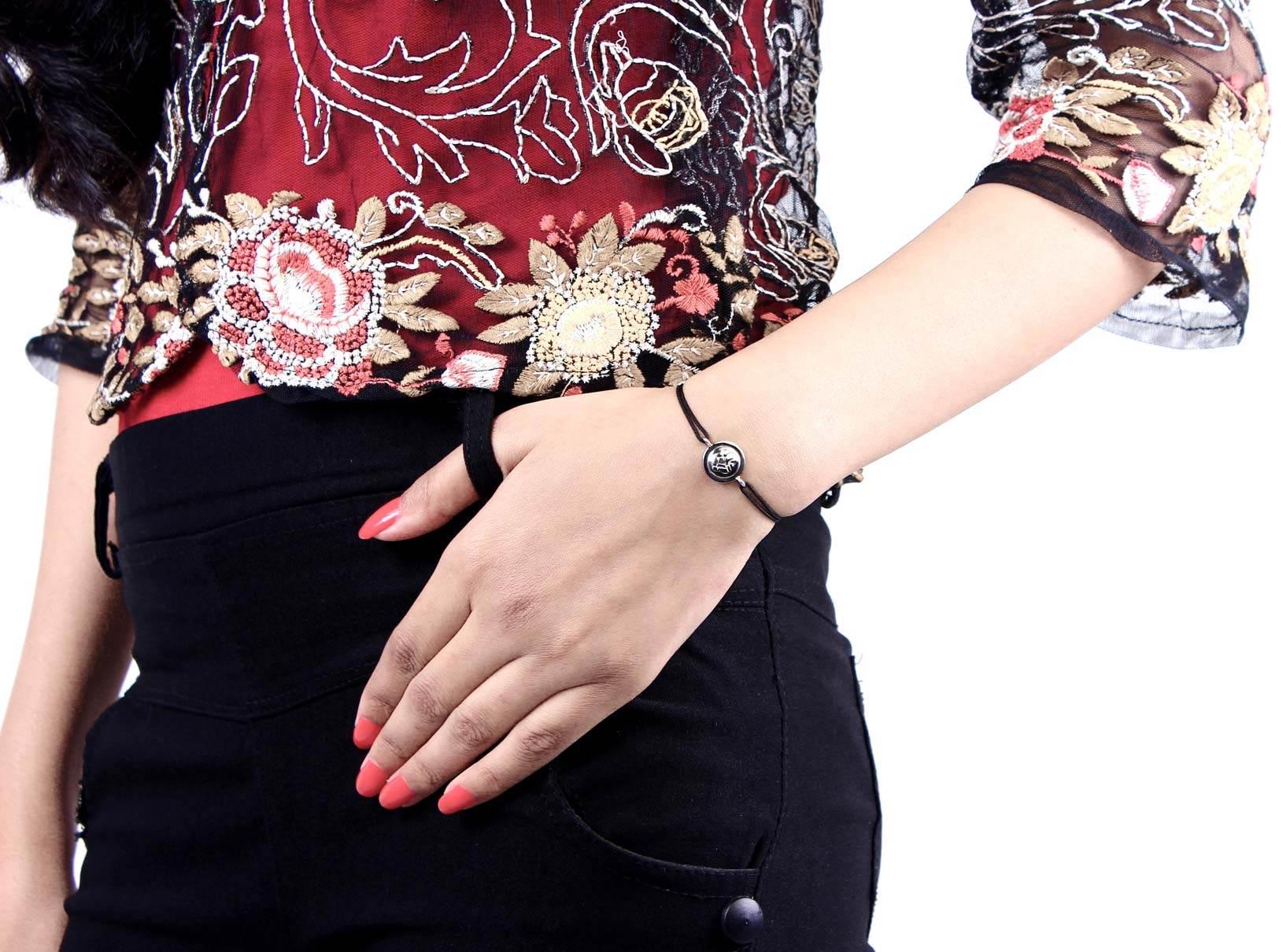 Divine Ganesh Bracelet in Silver - Jewelslane