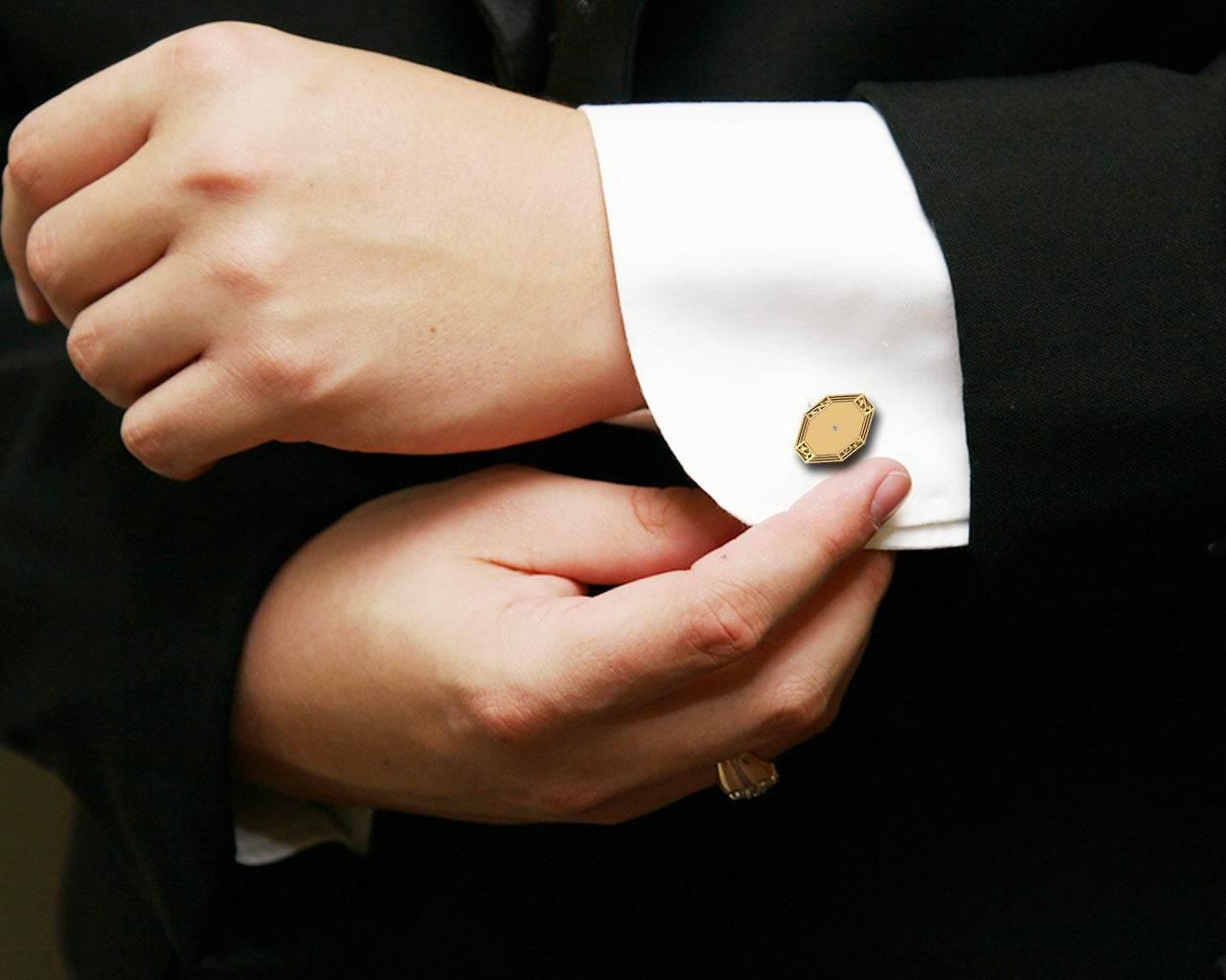 James Simple Gold Cufflinks - Jewelslane