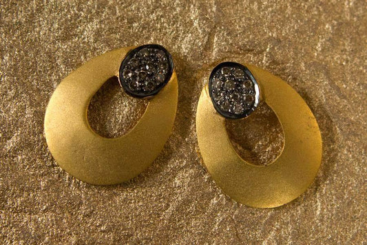 Gold Earstuds with Diamonds - Jewelslane
