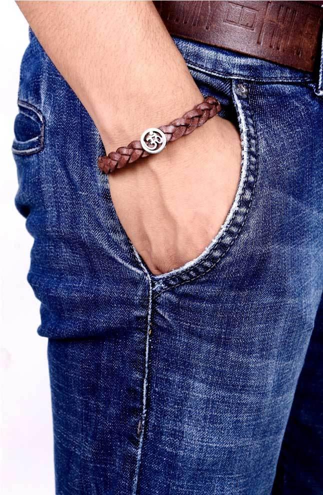 Trendy Om Bracelet in Silver - Jewelslane