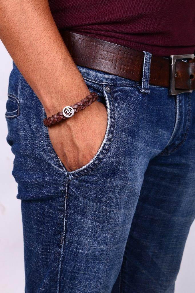 Trendy Om Bracelet in Silver - Jewelslane