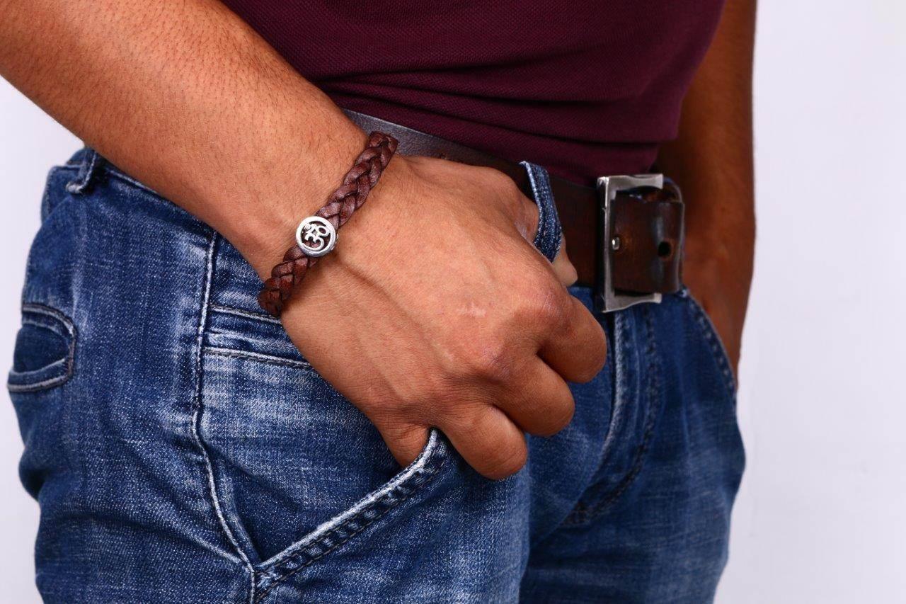 Trendy Om Bracelet in Silver - Jewelslane