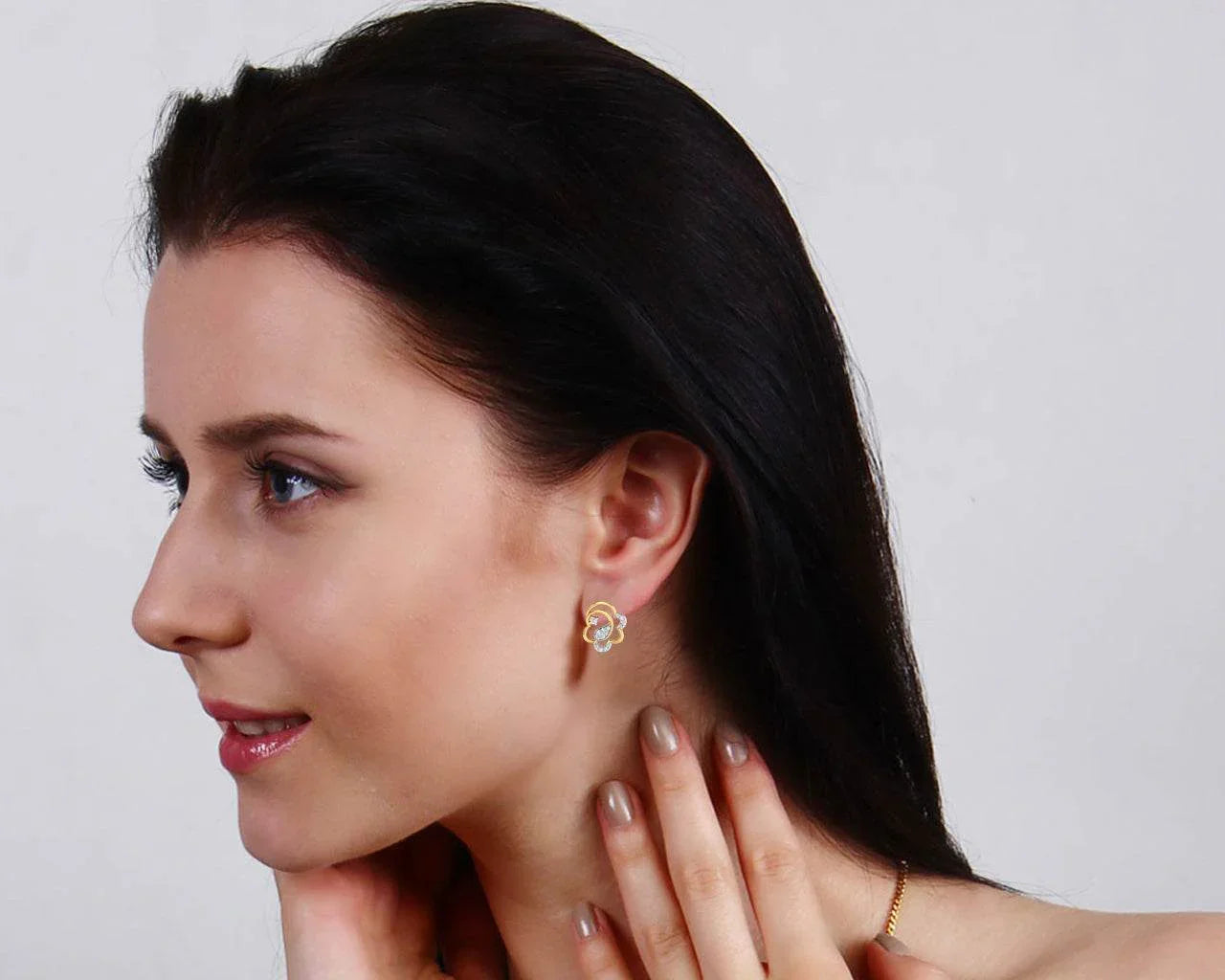 Reya Diamond Earrings In gold - Jewelslane