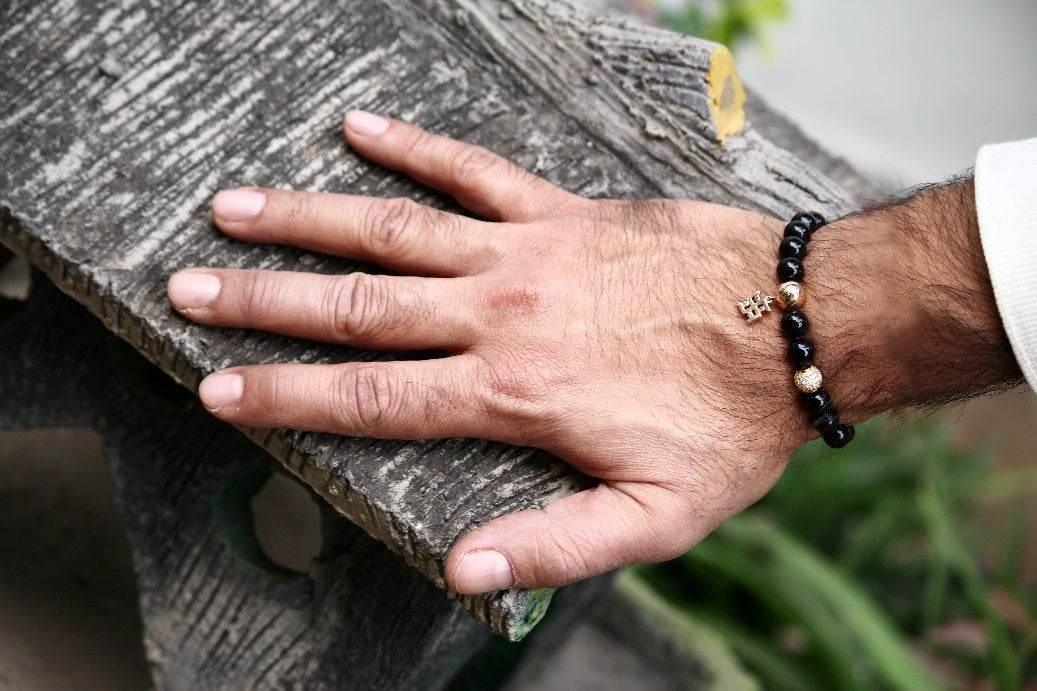 Swastik Bracelet in 14k Gold with Diamonds - Jewelslane