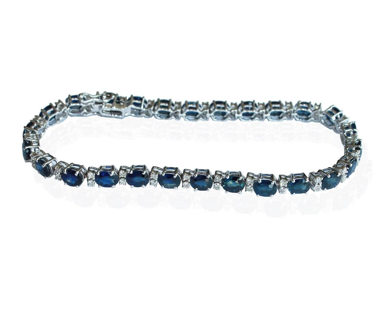 Tennis Bracelet with Sapphires and diamonds in white gold - Jewelslane