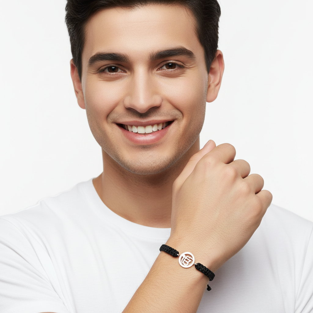 Auspicious Ik onkaar bracelet in Silver with a Diamond - Jewelslane