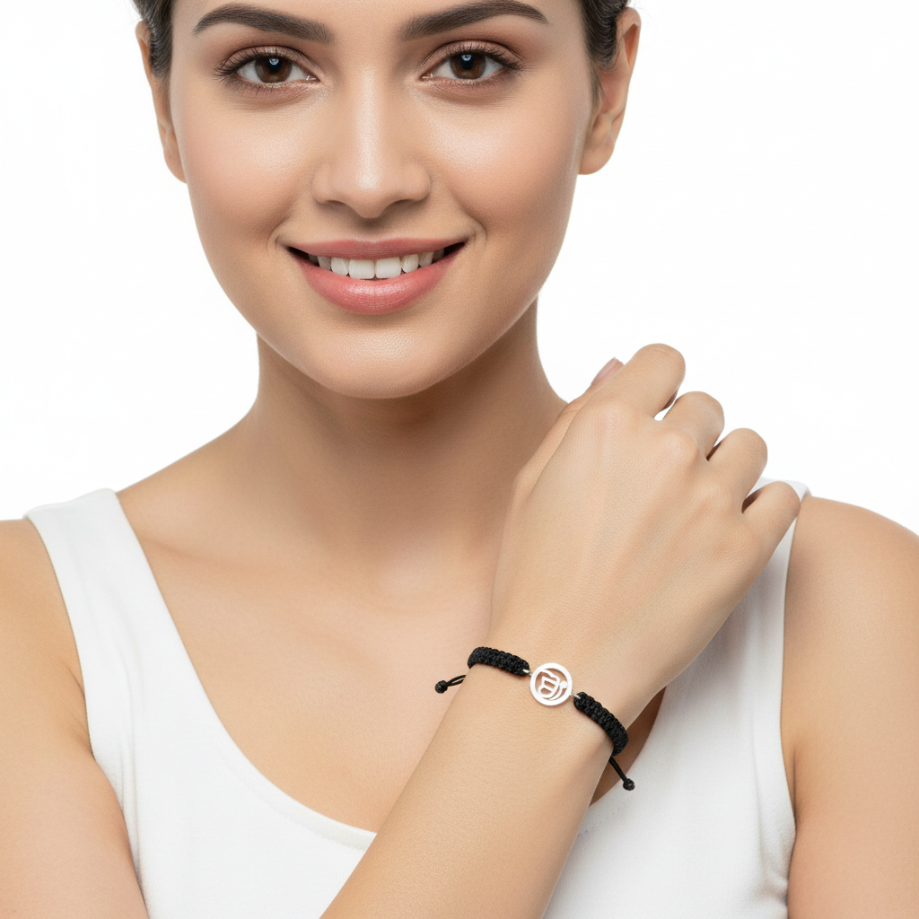 Auspicious Ik onkaar bracelet in Silver with a Diamond - Jewelslane