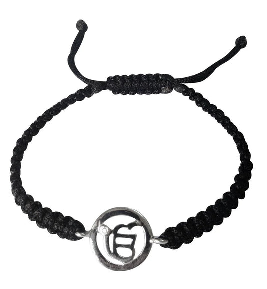 Auspicious Ik onkaar bracelet in Silver with a Diamond - Jewelslane