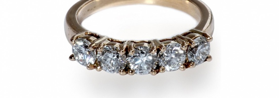 Diamond Jewelry: A Blog about Everything That Sparkles