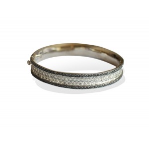 Diamond Bangle in 14k White Gold