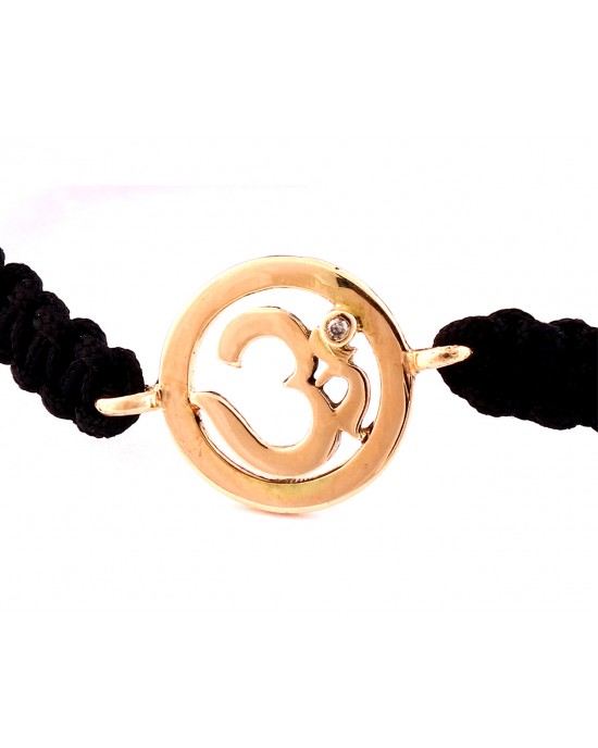 Om Single Diamond Bracelet in Gold 