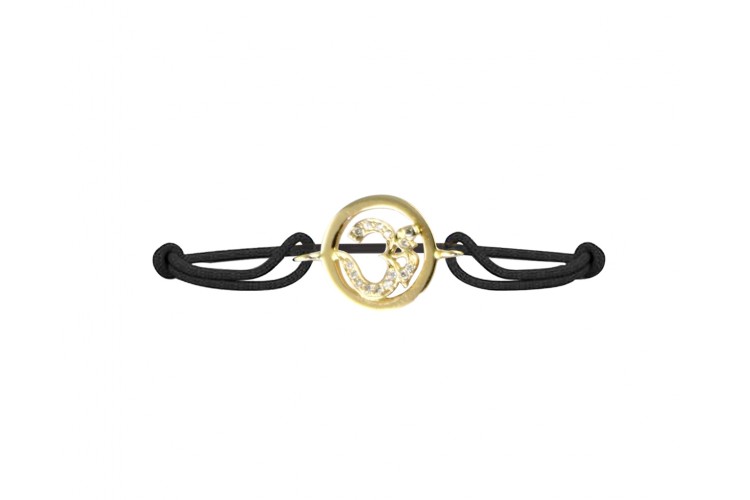 Om Bracelet in Gold Inside Diamond