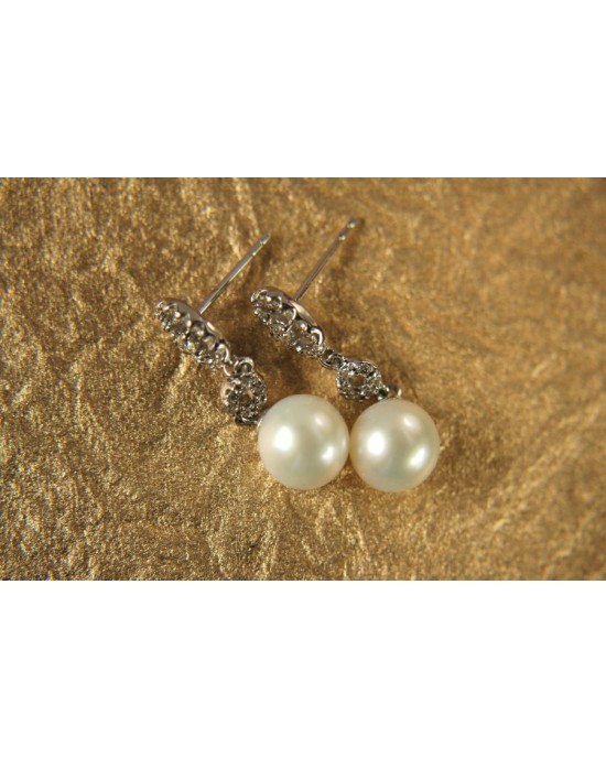 Diamond Earring with Pearl