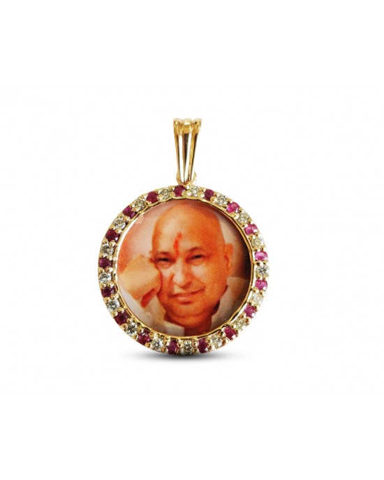 Vibrant Guruji Swaroop Pendant in gold with Rubies & Diamonds