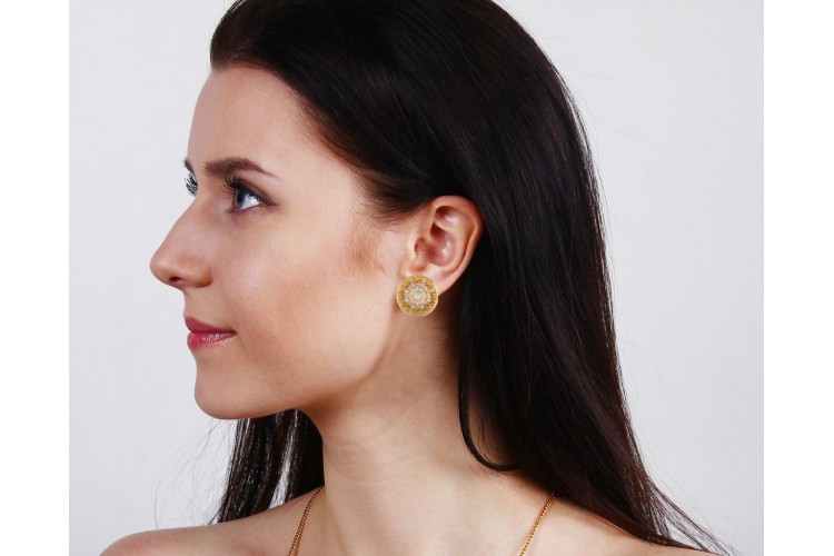 Viny Diamond Earrings in 18k hallmarked gold with certified diamonds