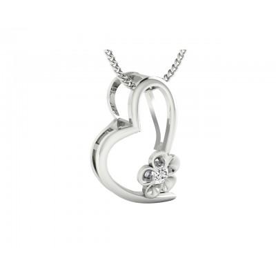Valentine's diamond heart pendant in gold