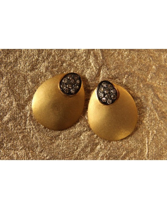 Gold Earstuds with Diamonds in Oxidised Setting