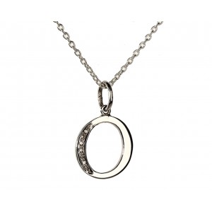 Alphabet O pendant with diamonds