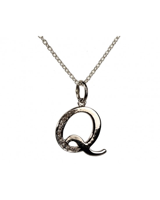 Alphabet Q pendant with diamonds