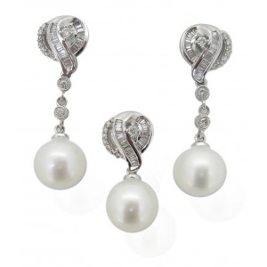 Pearl Diamond Pendant Set