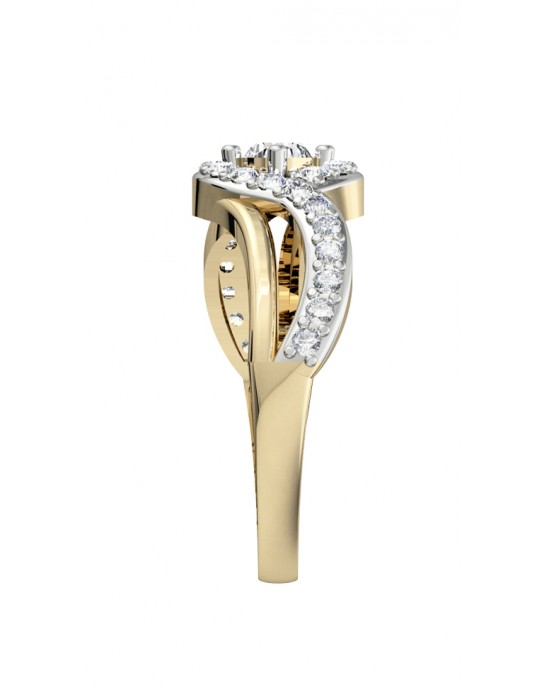 Alluring Diamond solitaire engagement ring