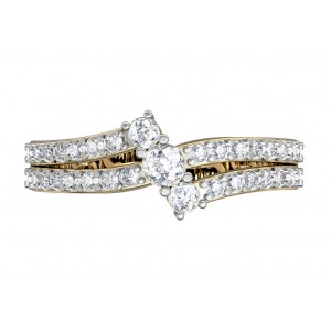 Appealing Diamond Solitaire ring