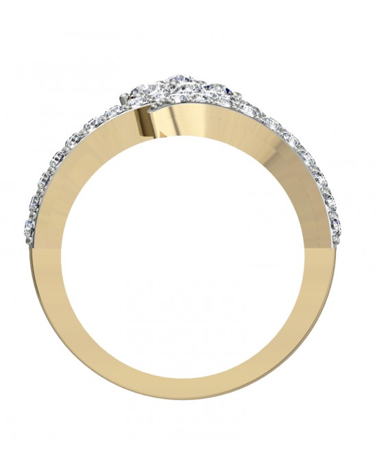 Glitzy cocktail ring with diamonds