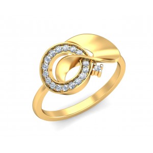 Olivia Diamond Ring in Gold