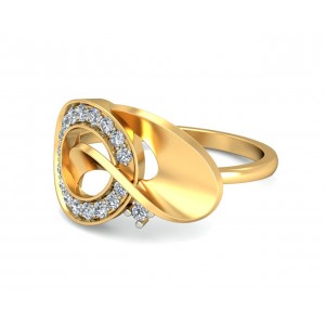 Olivia Diamond Ring in Gold