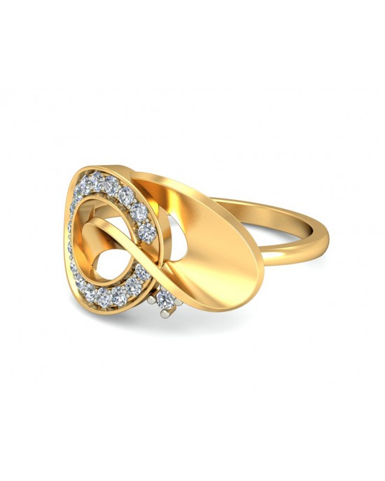 Olivia Diamond Ring in Gold