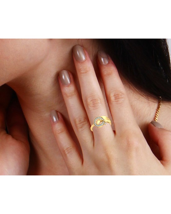 Olivia Diamond Ring in Gold