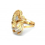 Urith heart ring in gold with diamonds