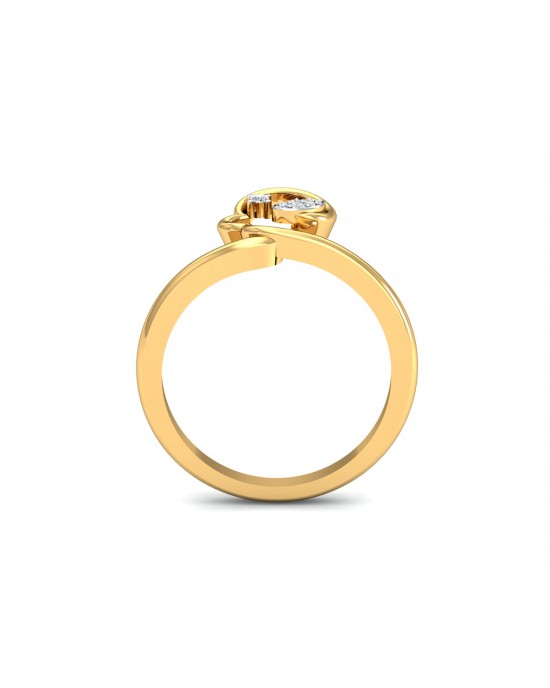 Reya Diamond Ring In gold