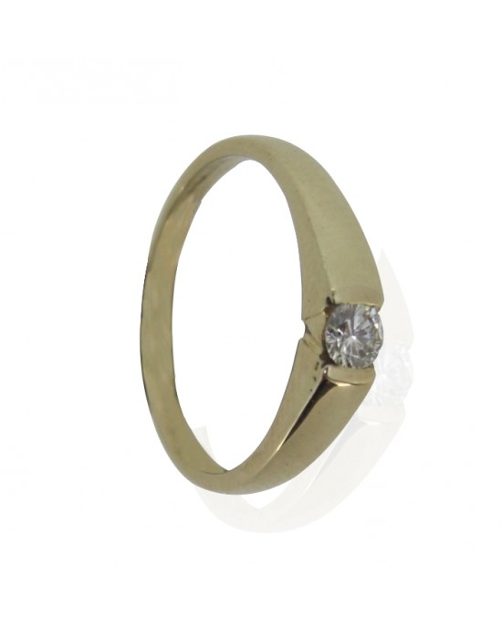 Gold Ring with Single Diamond