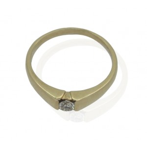 Gold Ring with Single Diamond