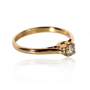 Single Diamond Solitaire Ring